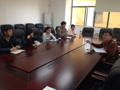 *18漫画
党办召开例会,部署新学期工作